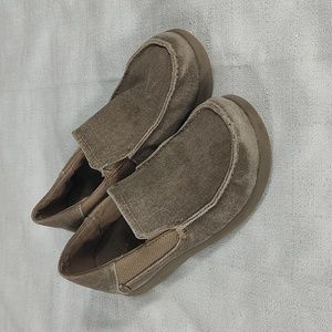 Brown Tan Crocs Slip On Shoes Fabric Upper Size Junior 2